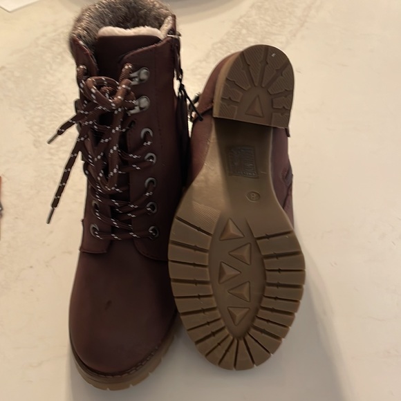 Chelsee combat Plum Boot with chunky heel - Picture 11 of 15